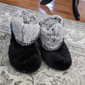 Dearfoams Womens Beth Bootie Slippers